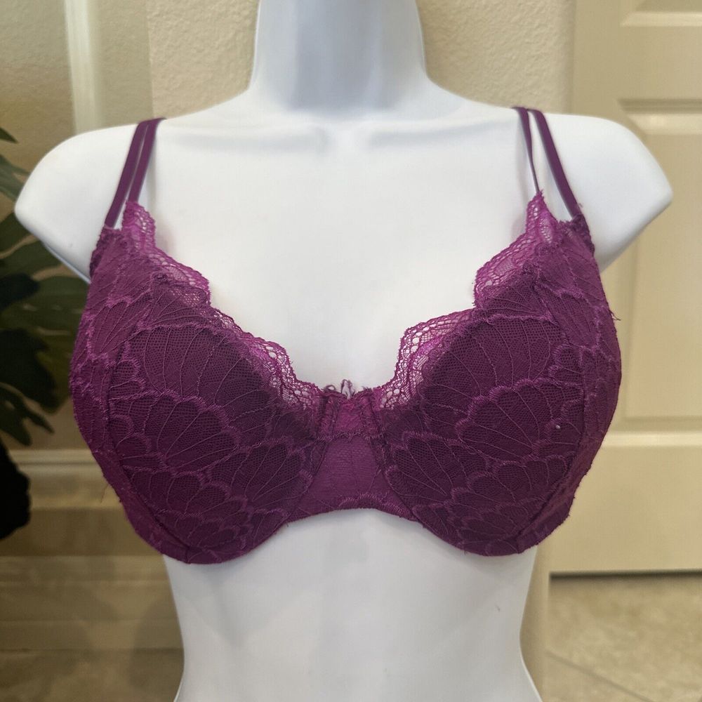NATORI Purple‎ Lace Opaque Floral Lined Underwire Back Closure Bra Sz 34DD Sexy